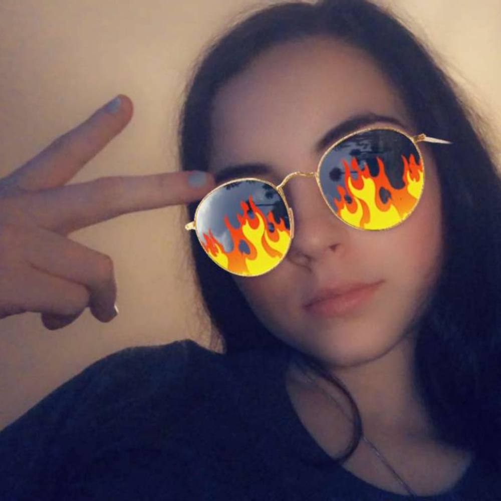 Meet your Posher, Abigail